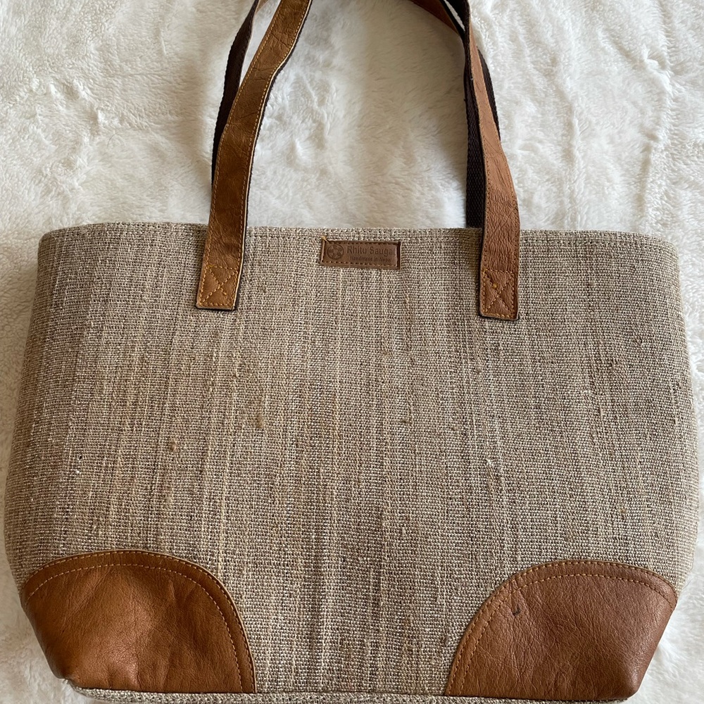 Rhitu Saugal Handmade in Nepal Brown Tweed Tote Handbag Medium Size